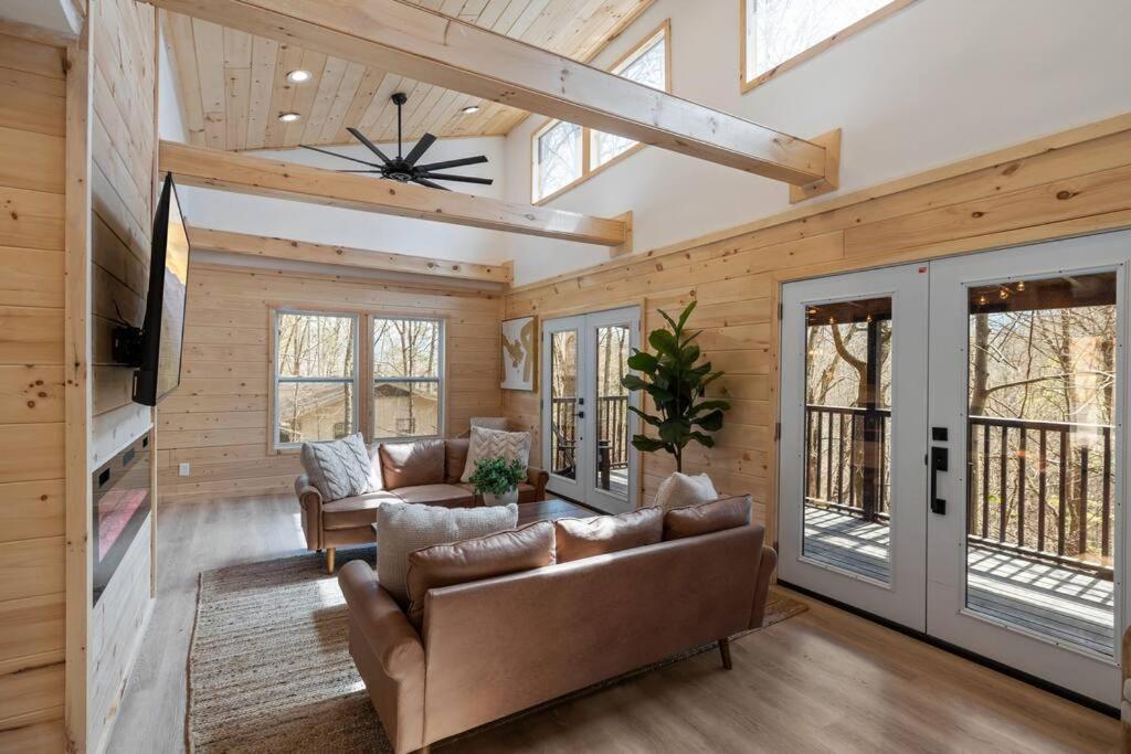 New! Modern Cabin With Two Decks, Bar & Game Room! Gatlinburg Exterior foto